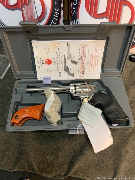 Ruger New Model Single Six with original Box-img-10