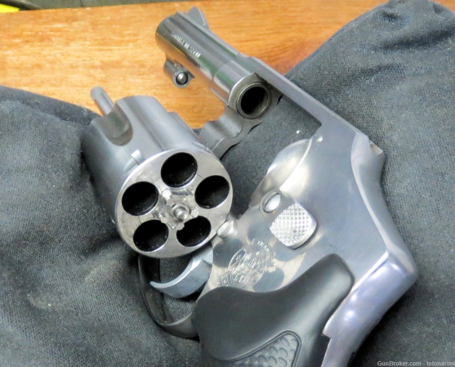 Smith & Wesson Model 940, 9mm. 3" Barrel-img-2