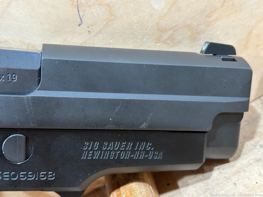 SIG SAUER M11- A1 COMPACT 9MM 25261-img-3