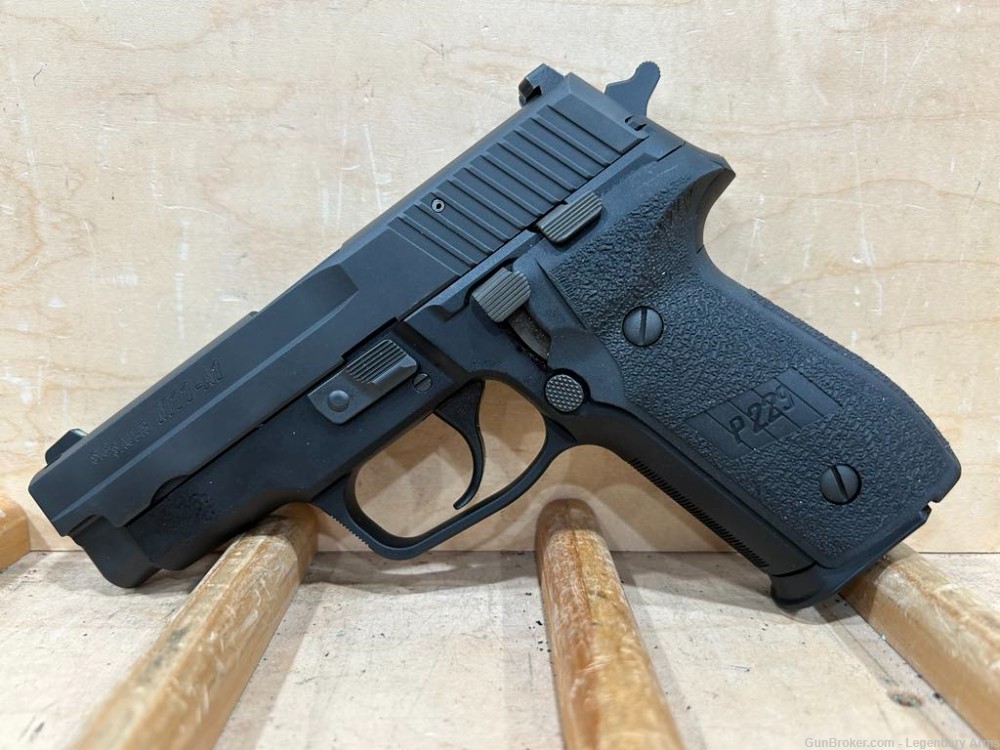 SIG SAUER M11- A1 COMPACT 9MM 25261-img-2