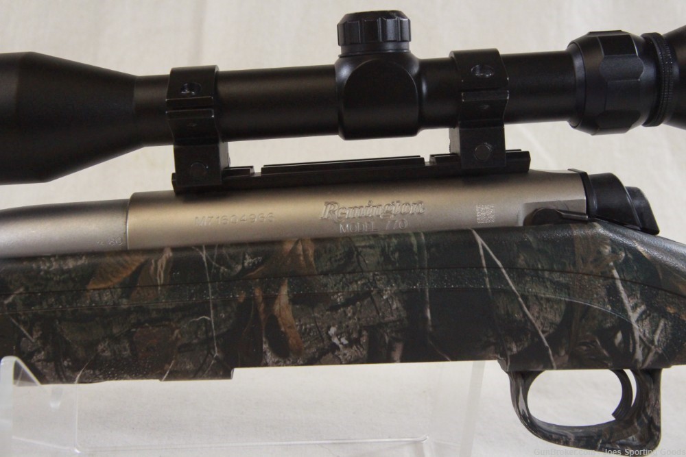 Remington 770 - 7mm Rem. mag Bolt Action Rifle & 3-9x40 Scope-img-8