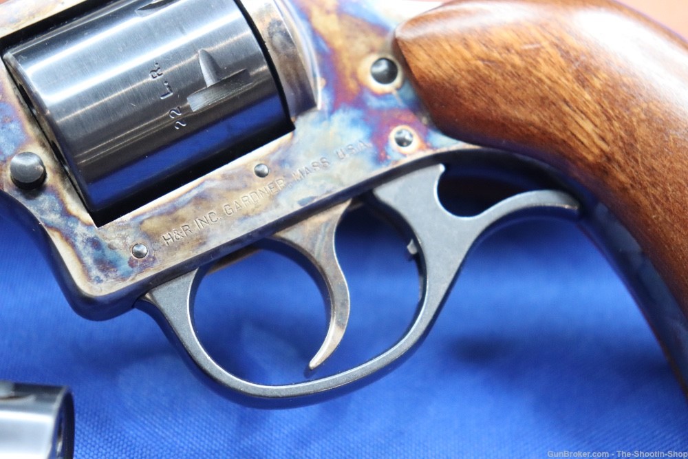 H&R INC Model 686 Revolver 22LR 22MAG Dual Cylinder CASE COLORED DA SA Wood-img-8