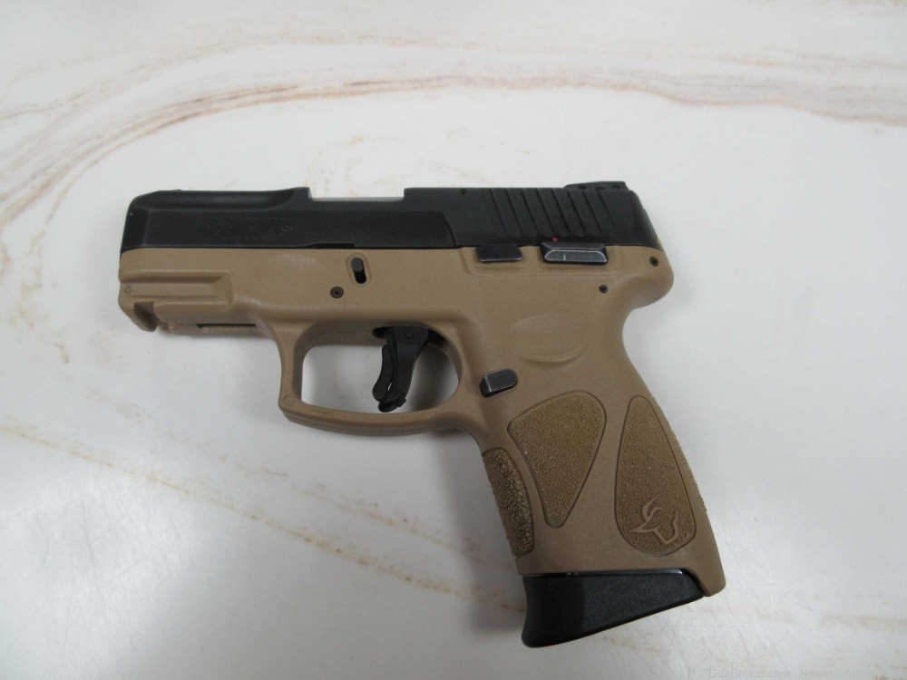 Taurus G2C 9mm 3.2" 2-12rd mags FDE/black manual thumb safety Used-img-1