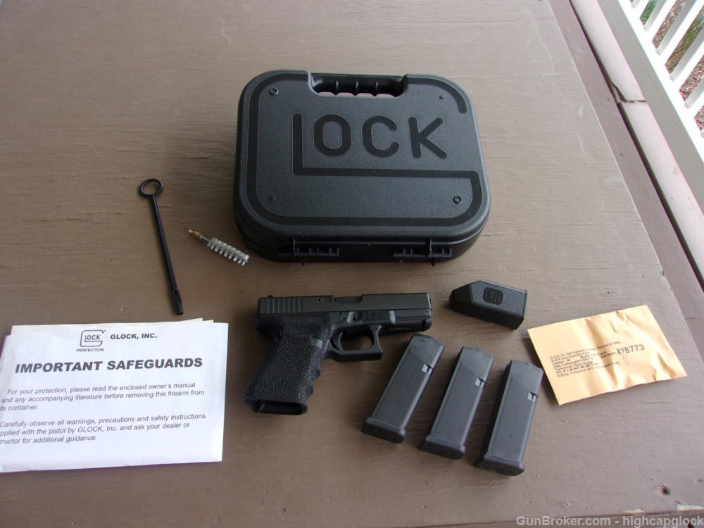 Glock 23 .40 S&W 4" Pistol 99% Hardly Fired DIMPLED Frame  Box G23 $1START-img-23