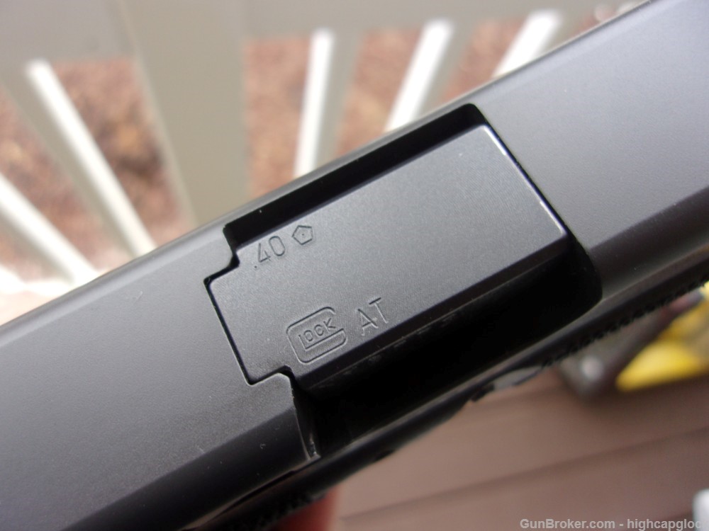 Glock 23 .40 S&W 4" Pistol 99% Hardly Fired DIMPLED Frame  Box G23 $1START-img-14