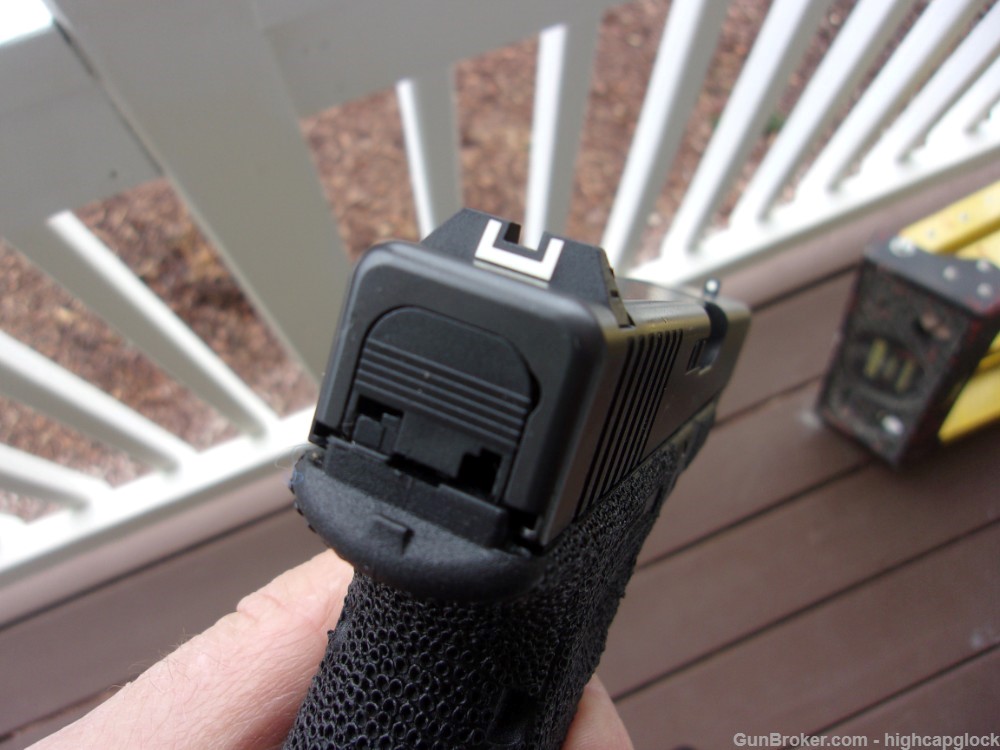 Glock 23 .40 S&W 4" Pistol 99% Hardly Fired DIMPLED Frame  Box G23 $1START-img-13