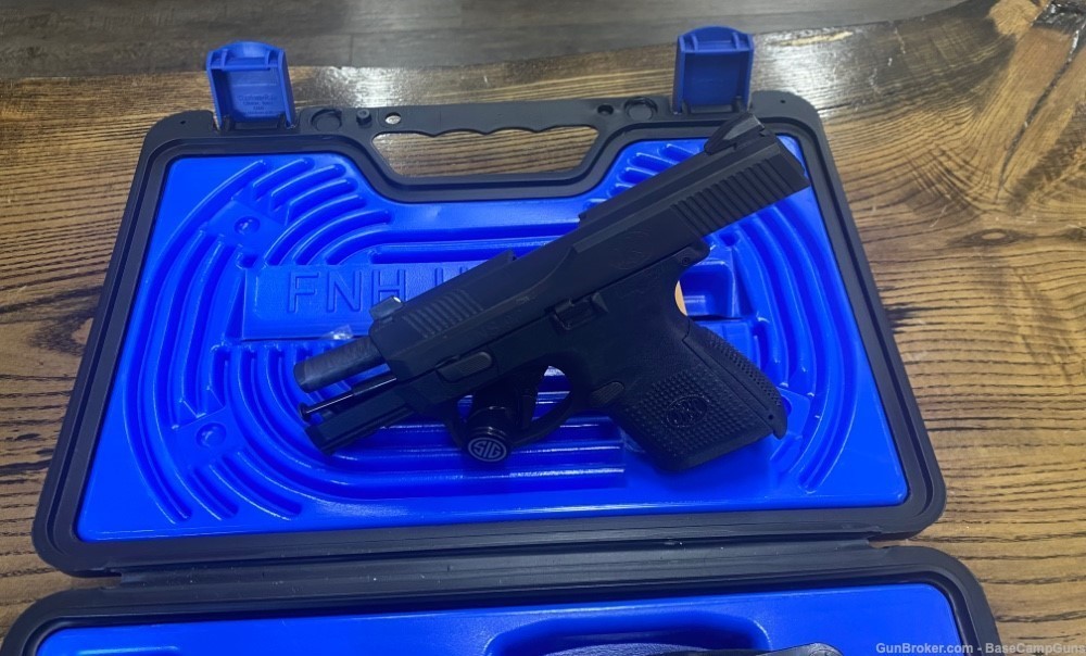 FN FNS-9C with box, holster, and 3 magazines-img-3