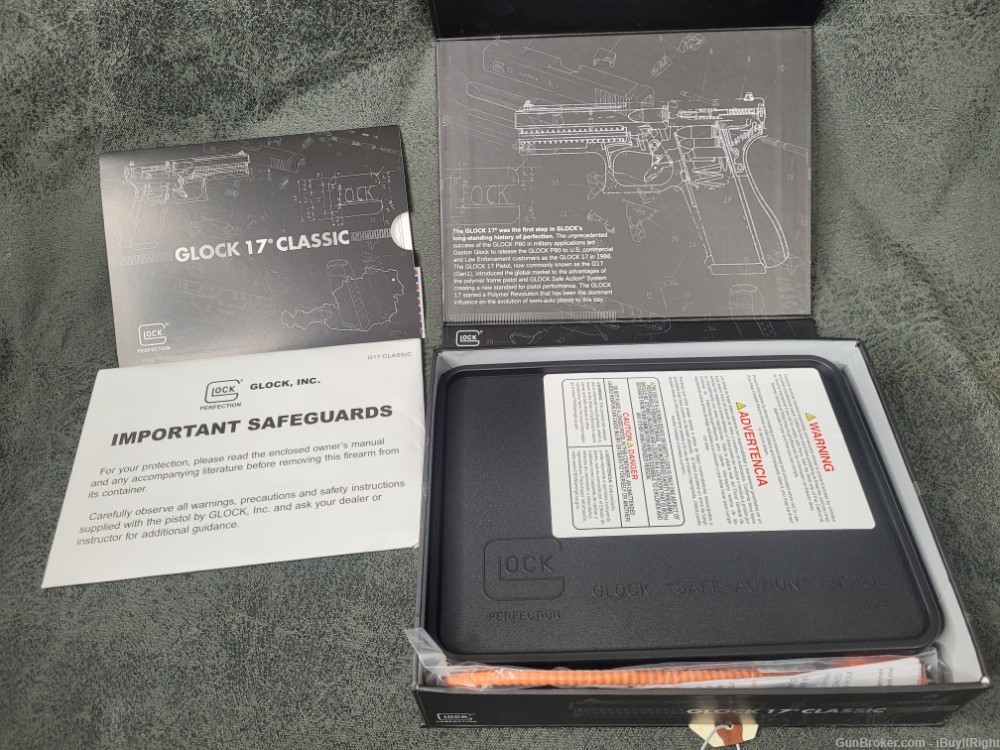 NEW Glock 17 G17 Gen 1 9mm 17+1 4.49" w/ Original Style Tupperware Box-img-1