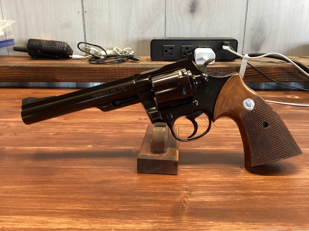 1971 C&R Colt Trooper MKIII .357 Mag 6” bbl Original Grips Bright Bore-img-0