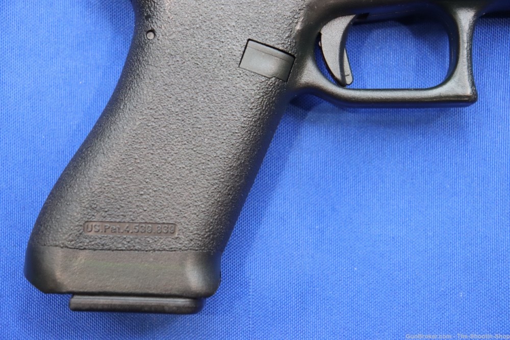 Glock Model G17 GEN1 Pistol AUG 1987 MFG 17 GEN 1 9MM CL Prefix PTY Code-img-9