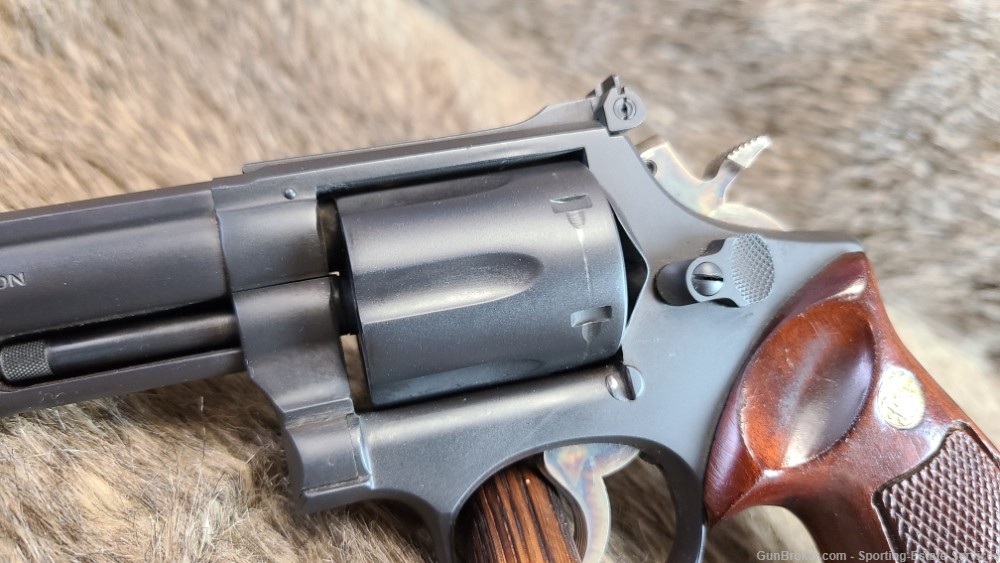 Smith & Wesson Model 19-3 - .357 Mag - 4" - 6 Shot - Reblued - 1972-img-3