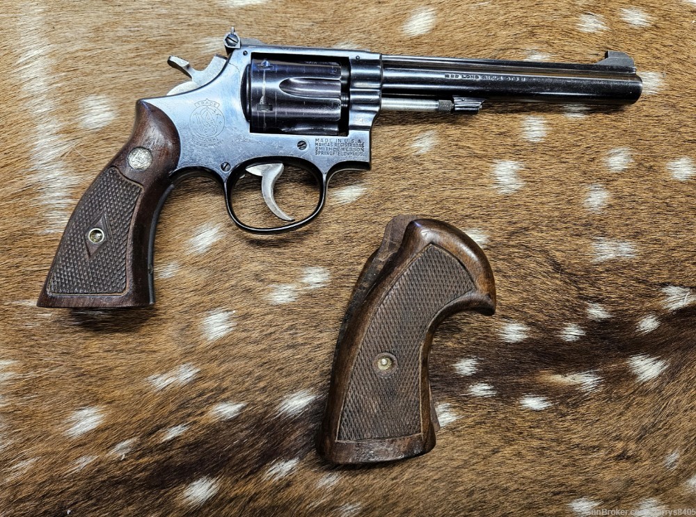 Smith & Wesson Model 17 22 Revolver-img-1