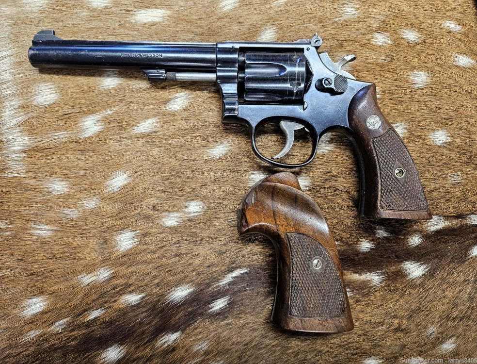 Smith & Wesson Model 17 22 Revolver-img-0