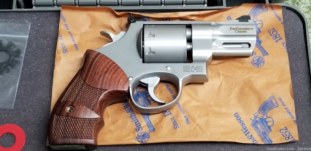 Smith & Wesson Model 627 Performance Center 357 Mag 8 SHOT NIB-img-0