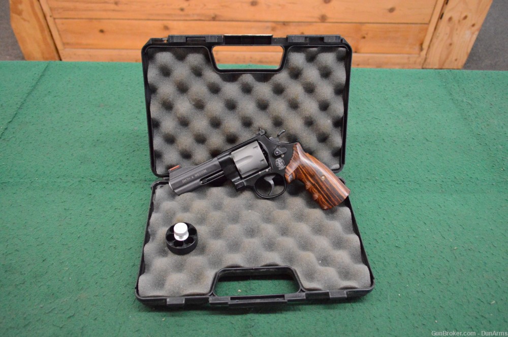 Smith & Wesson 329 PD .44 Magnum Air Lite 4" BL 329PD Airlite Ahrends Grips-img-0