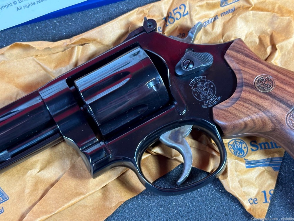 Smith & Wesson S&W Model 586-8 Blued 357 Mag Revolver 6'' UNFIRED-img-2