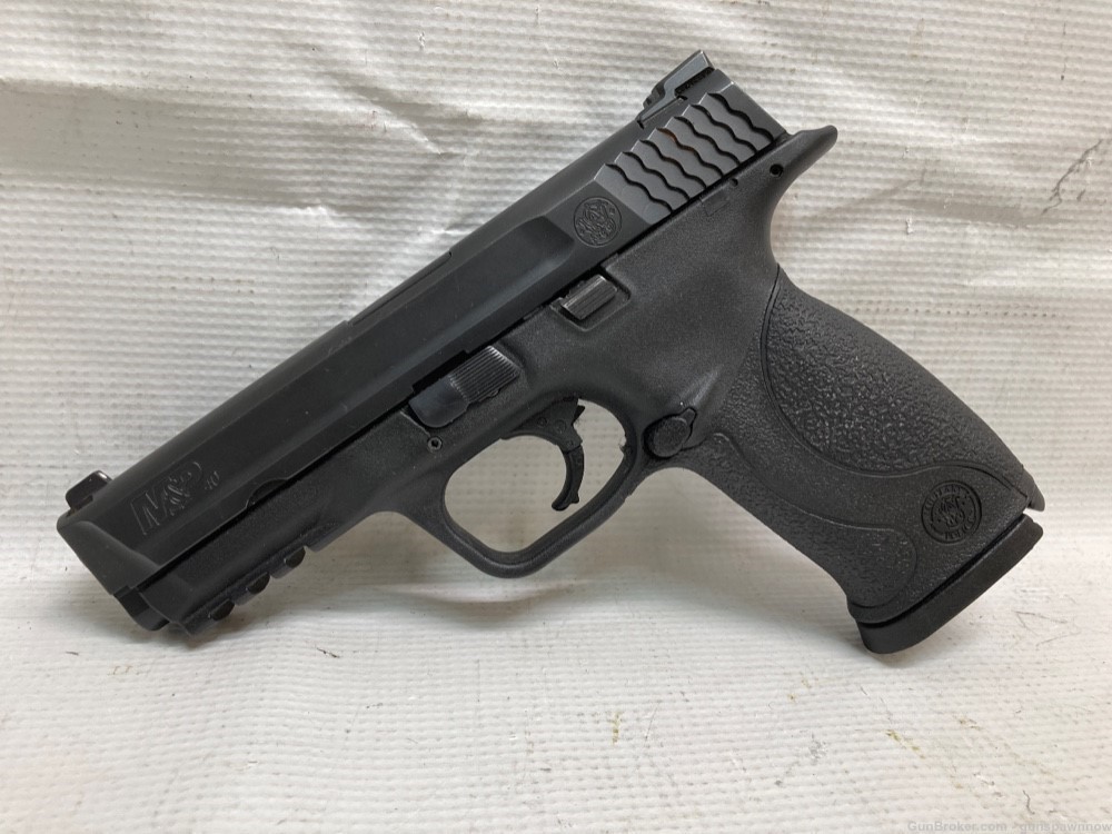 Smith and Wesson M&P 40 40s&w Pistol -img-0