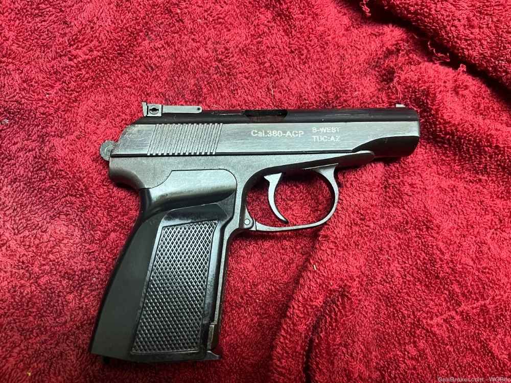 IJ70-17-AH Imez makarov .380 with 2 magazines and holster -img-9