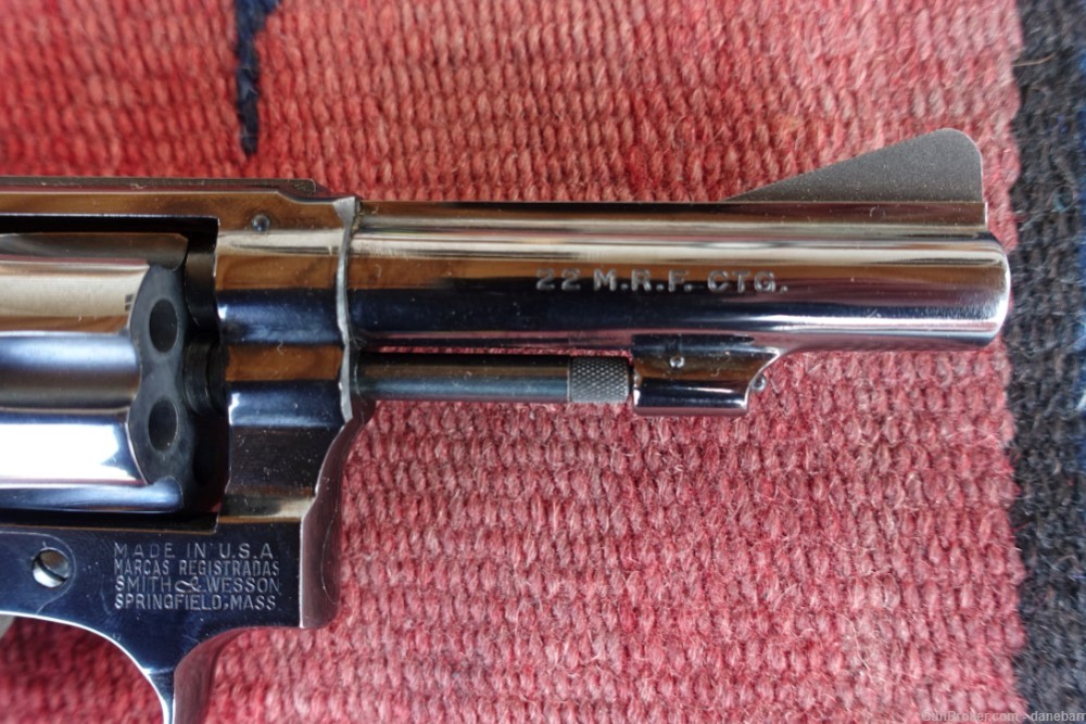 Smith & Wesson 51 22 MRF 22 magnum, 3 1/2" barrel Flat latch, Diamond grip-img-2
