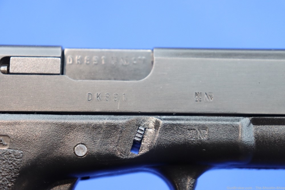 Glock Model G17 GEN1 Pistol OCT 1988 MFG 17 GEN 1 AUSTRIA w/ Box 9MM DK CTT-img-11