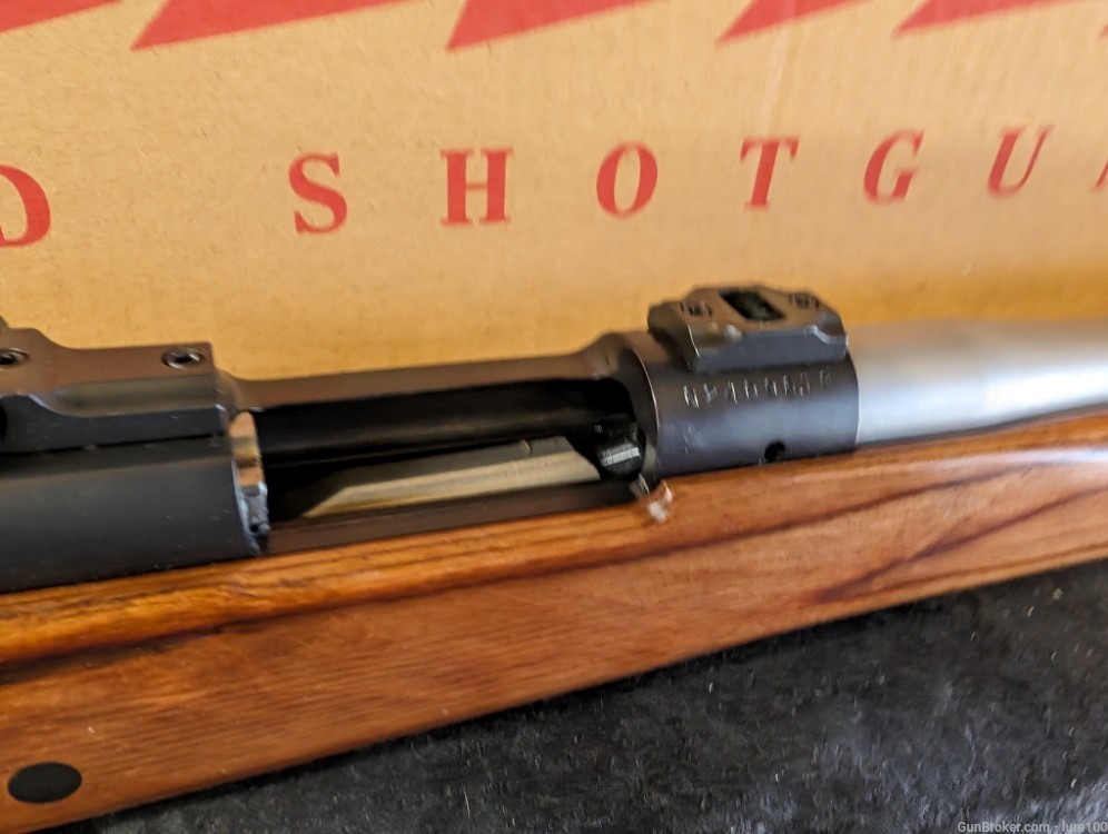Winchester Model 70 SA COYOTE 22-250 STAINLESS Laminated Varmint w box-img-11