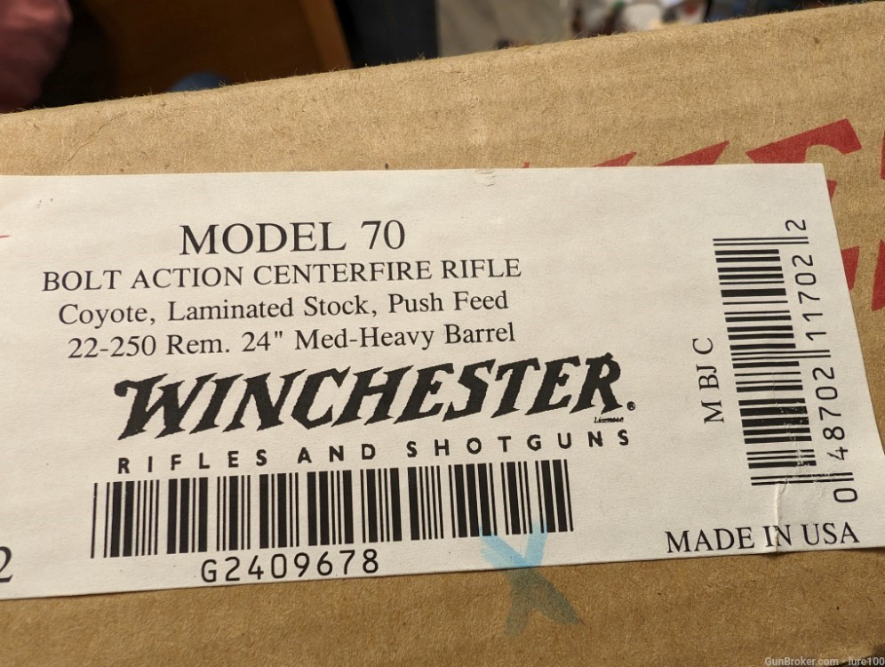 Winchester Model 70 SA COYOTE 22-250 STAINLESS Laminated Varmint w box-img-32