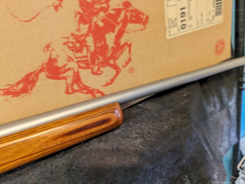Winchester Model 70 SA COYOTE 22-250 STAINLESS Laminated Varmint w box-img-10
