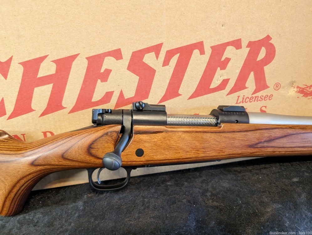 Winchester Model 70 SA COYOTE 22-250 STAINLESS Laminated Varmint w box-img-3
