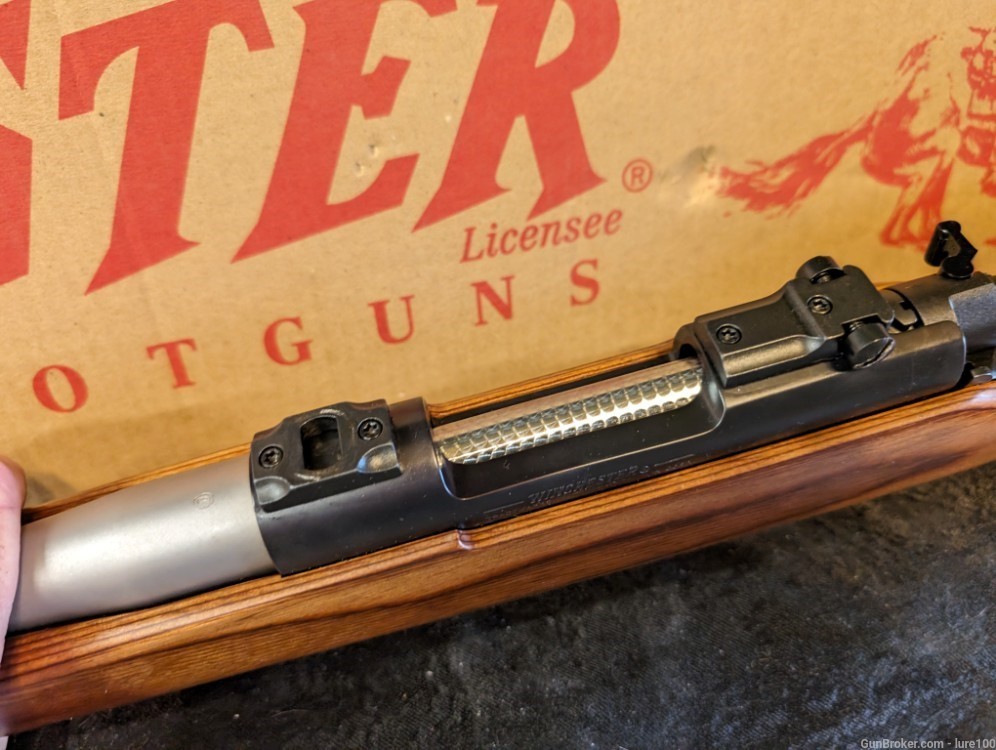 Winchester Model 70 SA COYOTE 22-250 STAINLESS Laminated Varmint w box-img-27