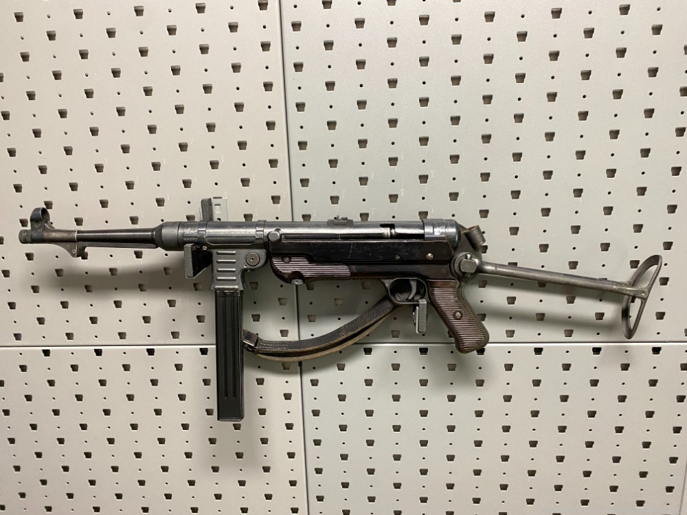 PRE-86 DEALER SAMPLE WWII German MP40 9mm Steyr eForm-3 MP38 -img-3