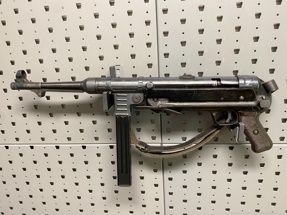 PRE-86 DEALER SAMPLE WWII German MP40 9mm Steyr eForm-3 MP38 -img-1