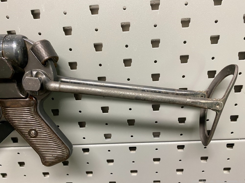 PRE-86 DEALER SAMPLE WWII German MP40 9mm Steyr eForm-3 MP38 -img-16
