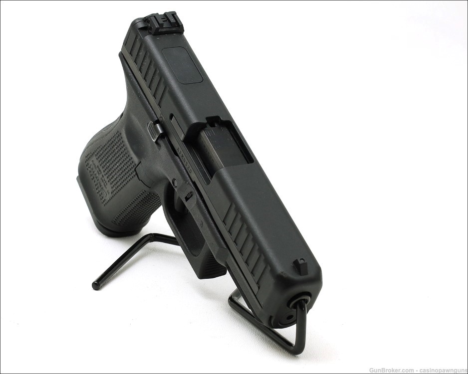 GLOCK G44 22 LR Semi Auto Pistol - Great Condition - Glock 44 --img-2
