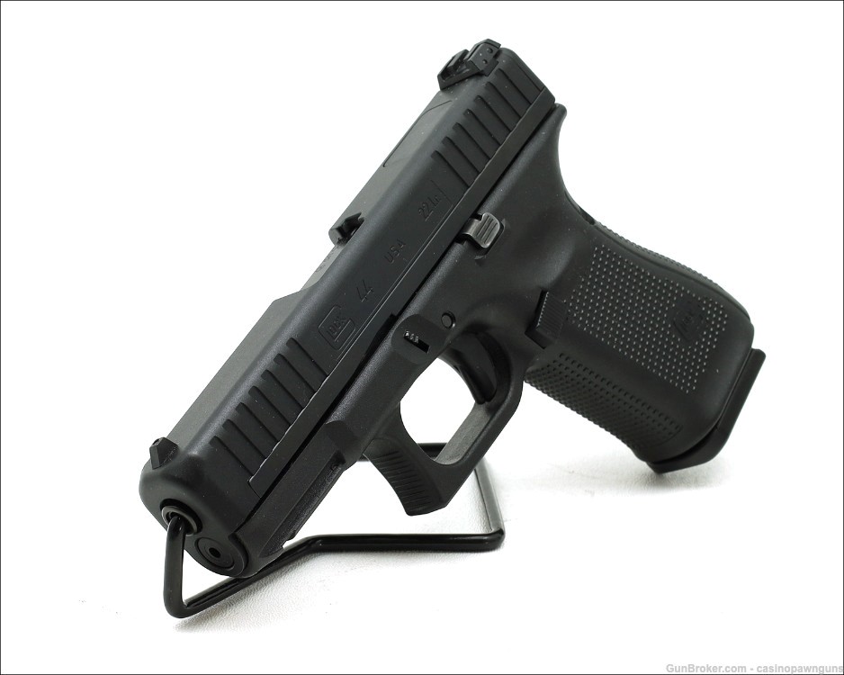 GLOCK G44 22 LR Semi Auto Pistol - Great Condition - Glock 44 --img-1