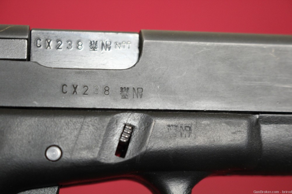 Glock 17 Gen 1 W/Date Code - 9mm Semi Auto Pistol, Austria Made - 1988-img-1