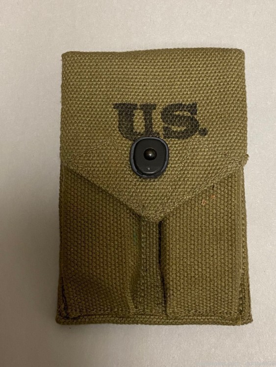 COLT 45 WWII AMMO POUCH WITH 2 SEVEN ROUND MAGAZINES.-img-1