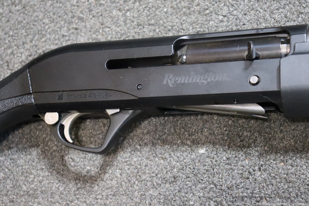 Remington Versa Max Sportsman 12 ga semi auto 31/2 inch magnum with box-img-2
