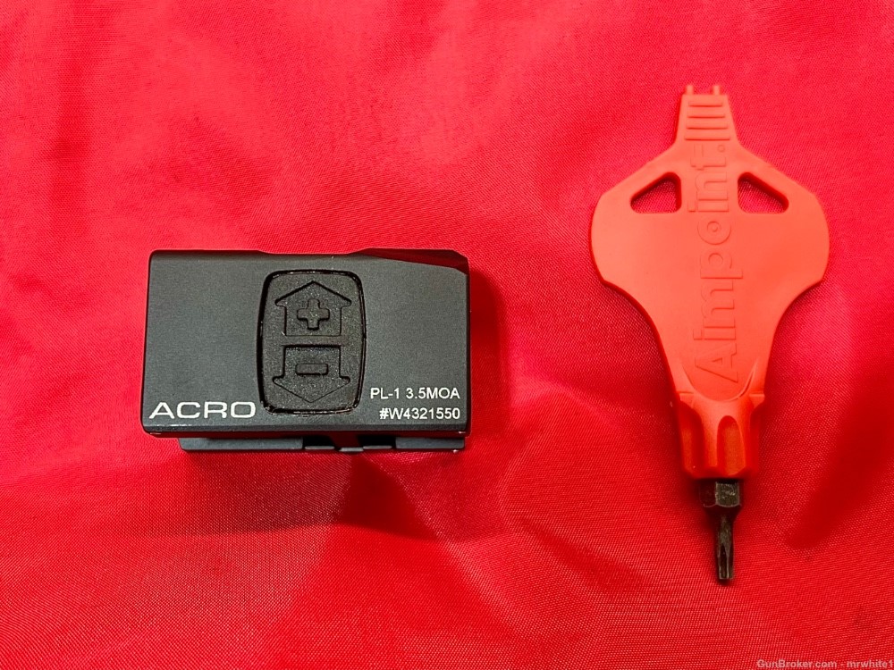 Aimpoint Acro P1 P-1 3.5 MOA Red Dot Reflex Sight (200504)-img-0