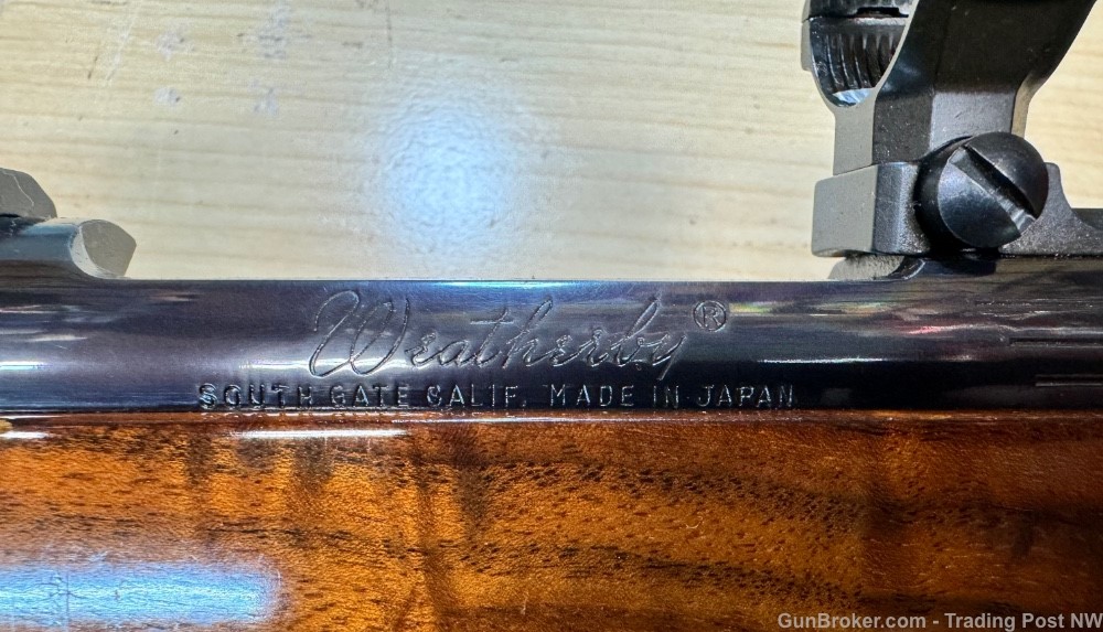 Weatherby Mark V Deluxe -  300 WBY Mag - Made in Japan- High Gloss- 26" -img-2