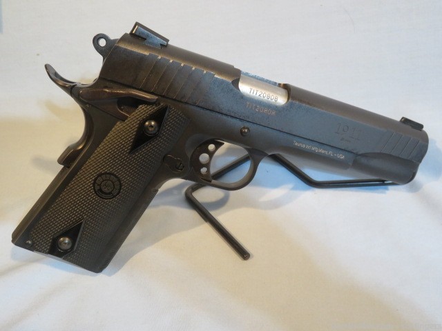 Taurus PT-1911, 9mm, 5 mags.-img-4
