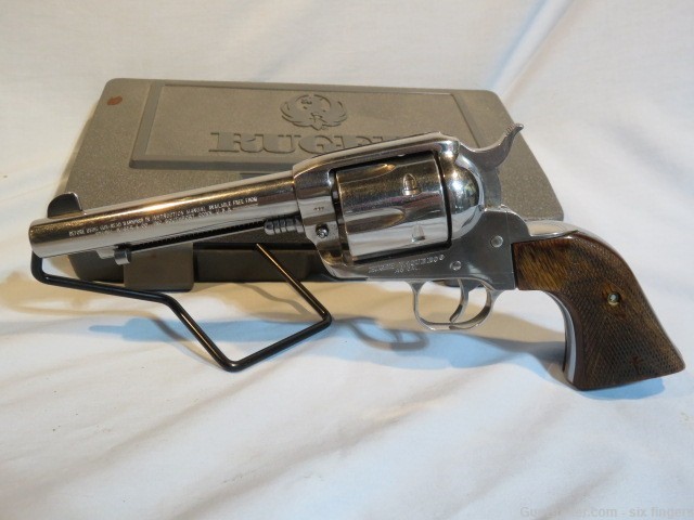 Ruger Original Vaquero, 45 Colt, 5.5" bl., Gunfighter grips-img-1