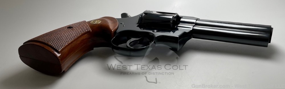 Colt Python 1979 4" Barrel Beautiful Condition In The Box-img-7