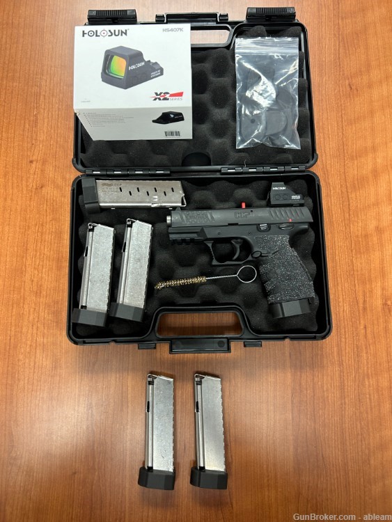Walther CCP M2+ with a many extras included-img-1