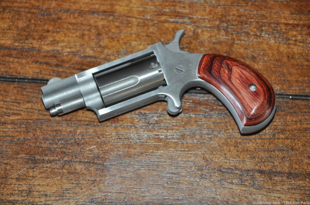 North American Arms Mini Magnum Model M 22mag w/ Lock Box-img-1