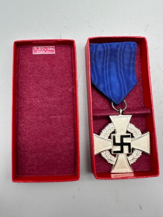 WW2 German CASED 25 Year Silver FAITHFUL SERVICE Cross Medal Award Souval-img-0