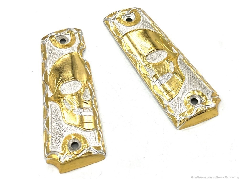 Colt 1911 METAL GRIPS  Full Size Government Gold Plated Skull -img-1