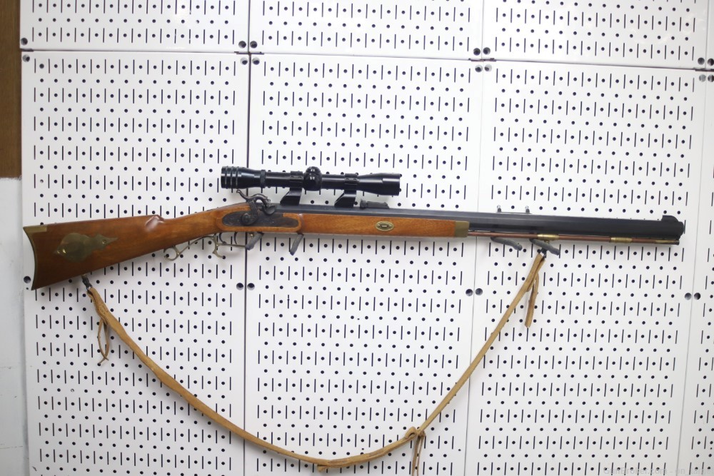 Thompson Center 54cal Muzzleloader with Scope-img-0