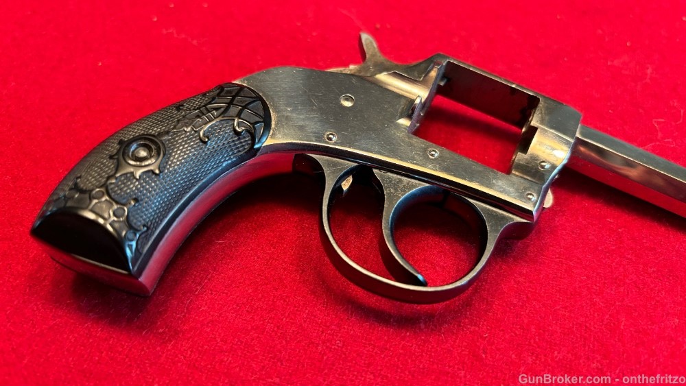 H&R Young America Double Action .22 Revolver - Harrington & Richardson MINT-img-13