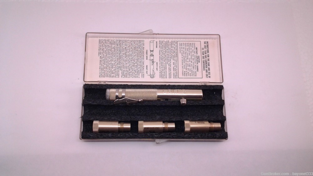 Unique/Vintage "COLT'S" 1960'S - Tear Gas Pen Kit RARE-img-2