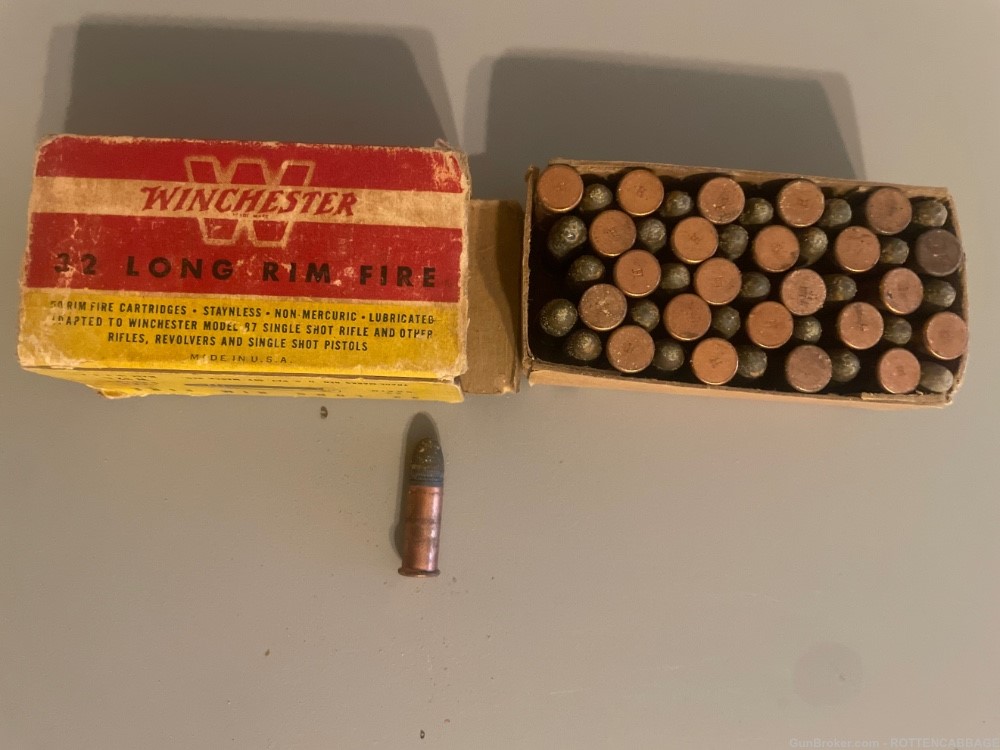Vintage box of Winchester .32 Long Rimfire (49 rounds)-img-0